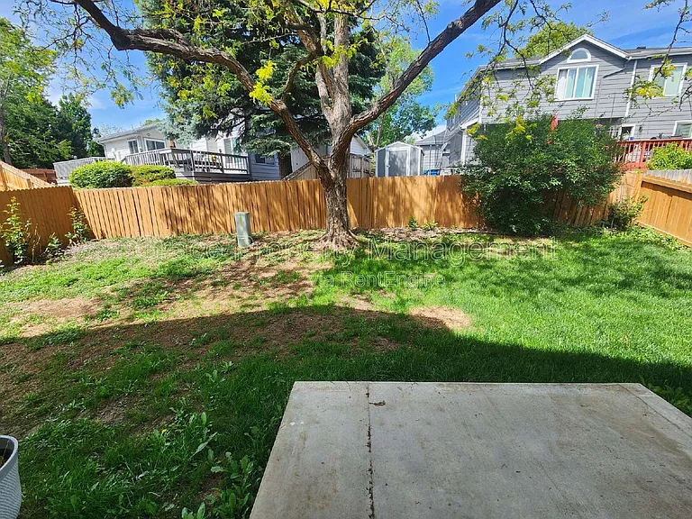 11725 Chase Ct — Photo 23