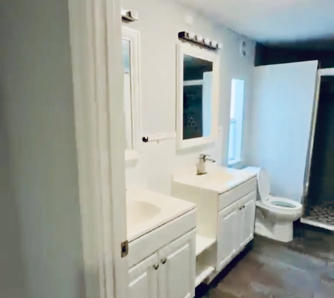 18452 Amityville Dr — Photo 3
