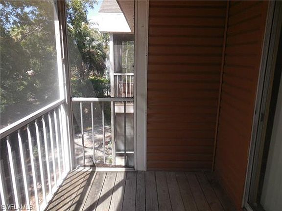 3rd image of 1315 Wildwood Lakes Blvd Unit 6
