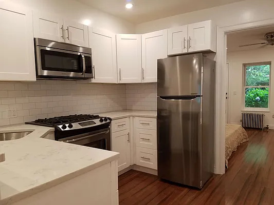 Rented by Brown Harris Stevens | media 4