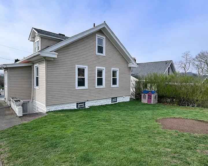 404 Reetz Ave — Photo 18