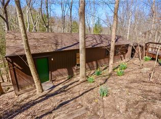 907 Geary Rd, South Charleston, WV 25303