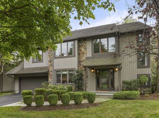 3 Woodhollow Rd, White Plains, NY 10605