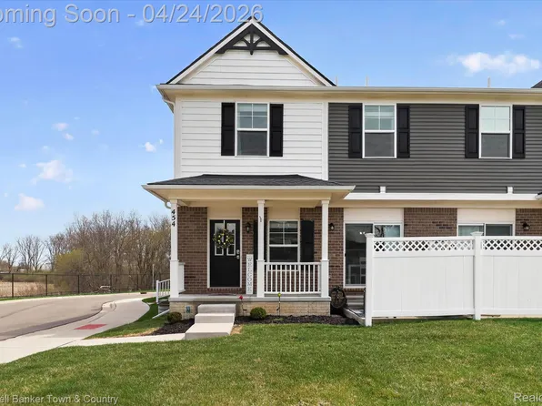 454 Maple Cove Cir #19, Saline, MI 48176