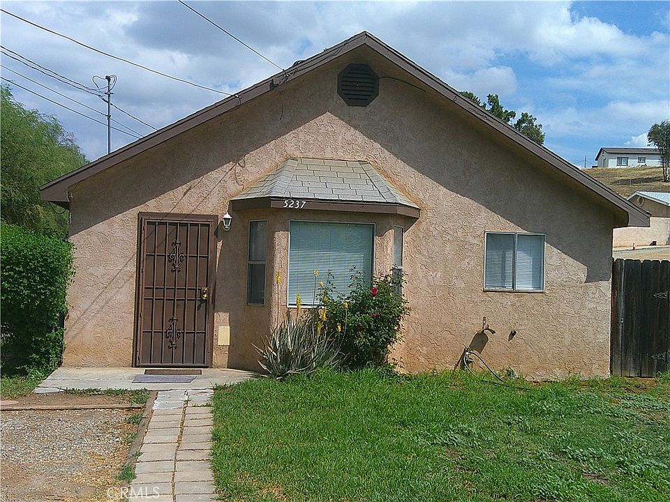 1st image of 5237 Bushnell Ave