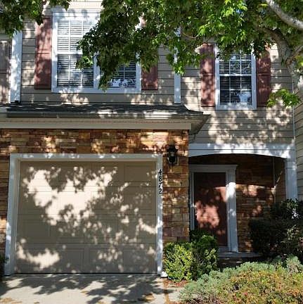 2nd image of 4872 Parkhurst Pl