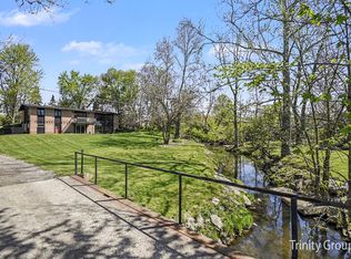 1281 Quincy St SW, Grandville, MI 49418