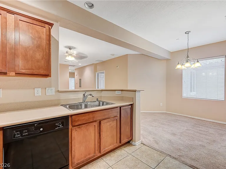 6868 Sky Pointe Dr #2115 — Photo 11