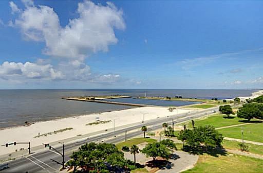 2nd image of 2060 Beach Blvd
