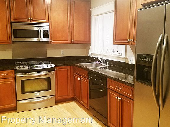 2nd image of 1023 New York Dr