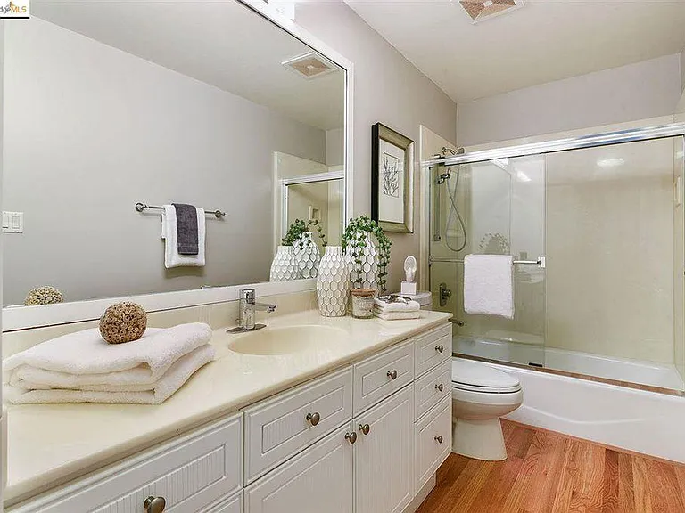 49 Bay Forest Dr — Photo 22