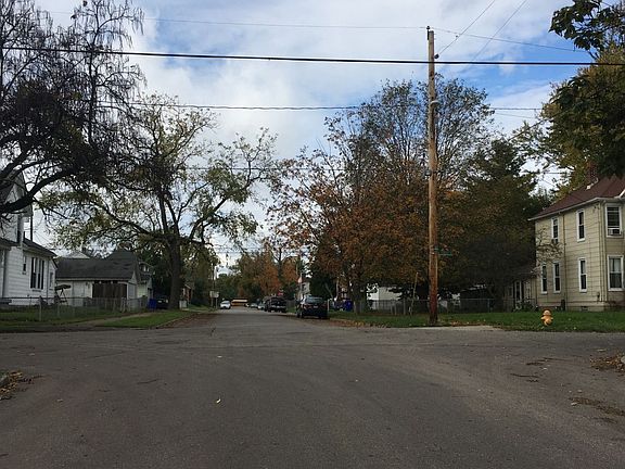 4th image of 226 Cereal Ave