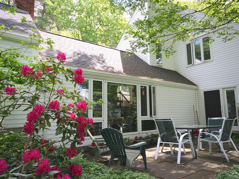 2nd image of 41 Todd Pond Rd