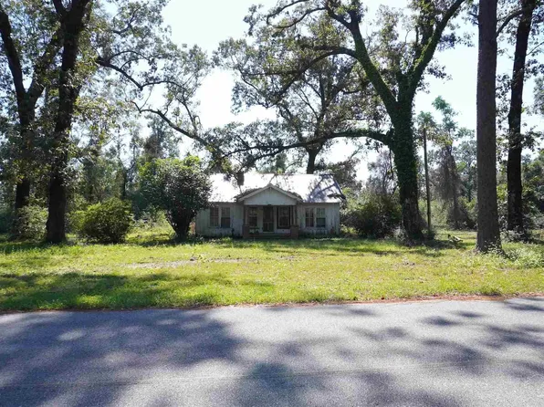 5710 Hall Rd, Jay, FL 32565