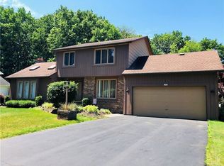 187 Old English Dr, Rochester, NY 14616