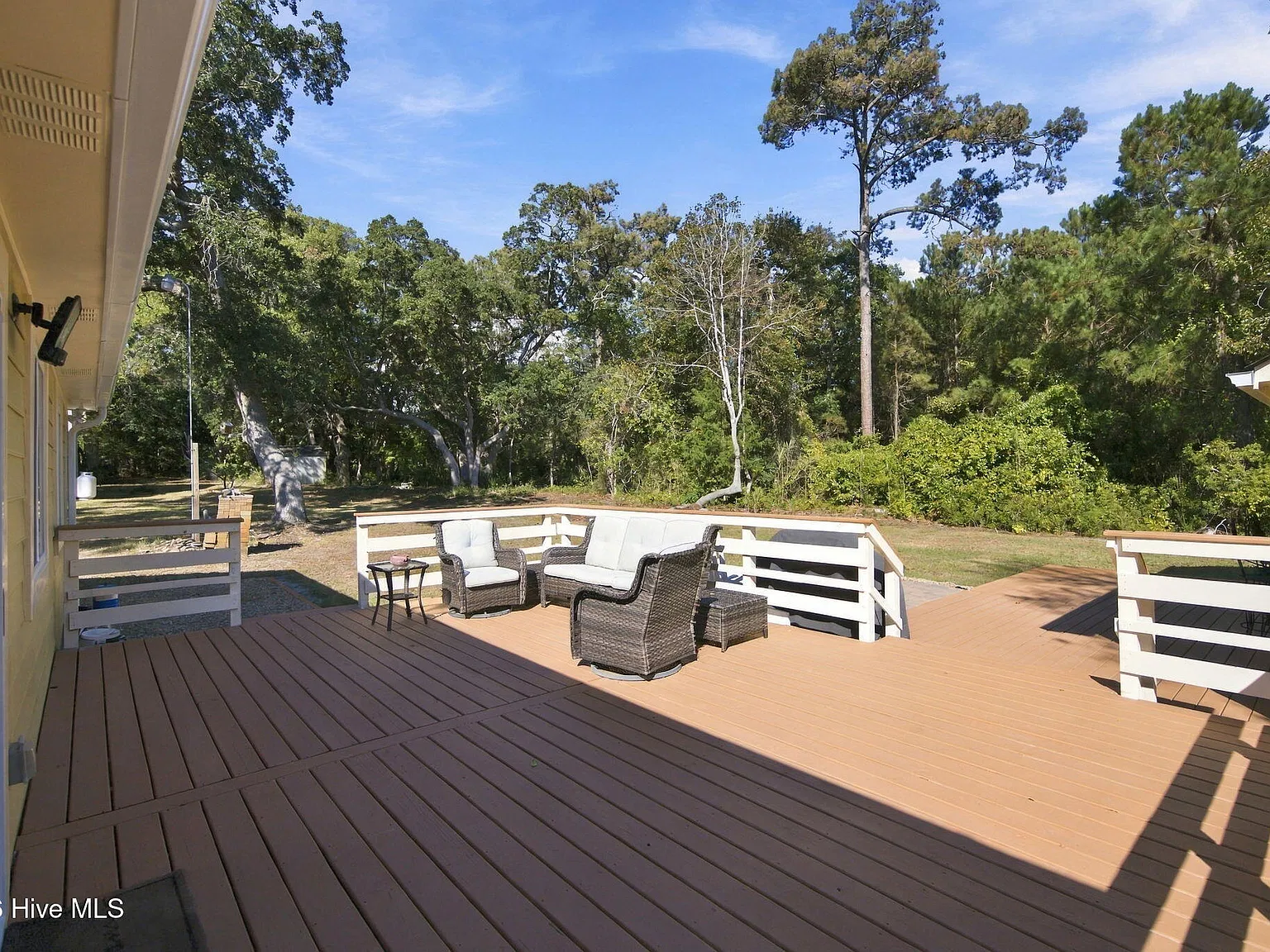 2 bed, 2.5 bath, 1450 sqft, $2,950 — Photo 3