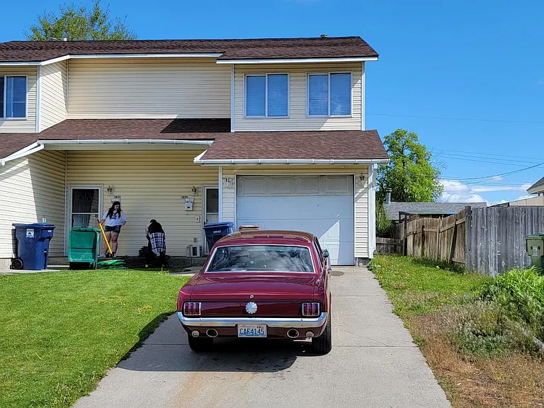 1635 E Wabash Ave — Photo 1