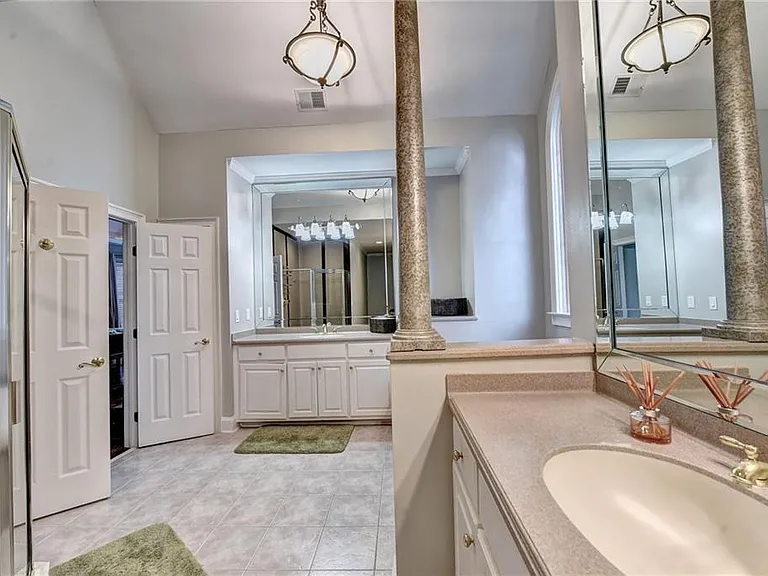645 Falls Bay Ct — Photo 60