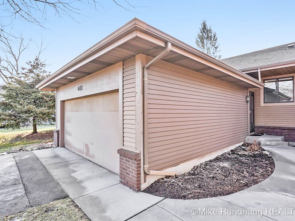 1st image of 602 Bradford Pl NE #63