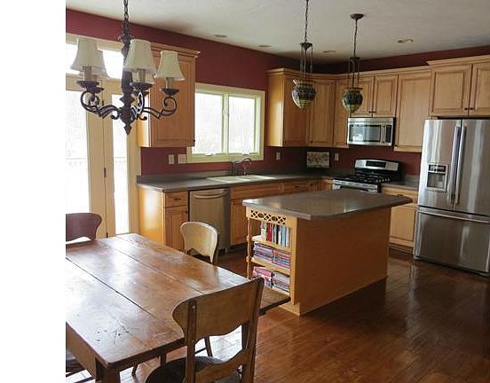 5th image of 253 Aberdeen Ct