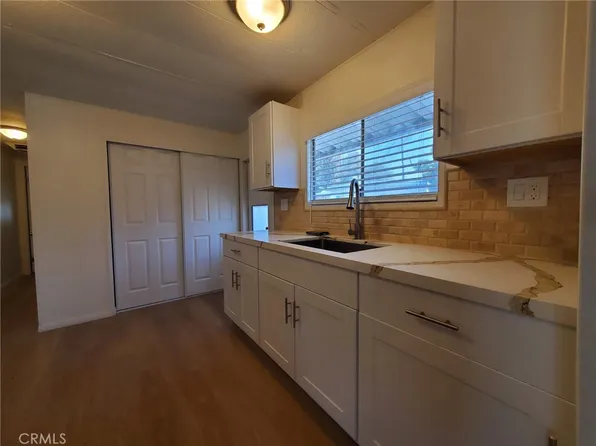 17 Coronado Way, Mission Hills, CA 91345