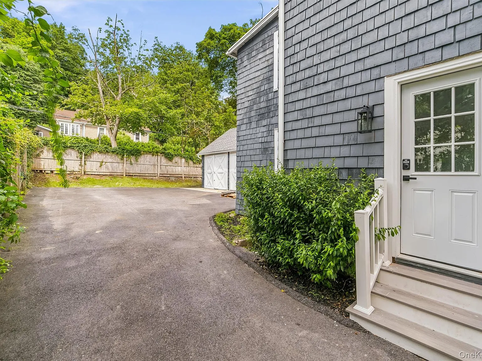 2 bed, 1.0 bath, 911 sqft, $3,900 — Photo 4