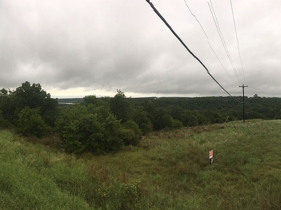 2nd image of 533 Bluffs Ave