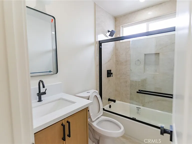 3445 Edgehill Dr #4 — Photo 11