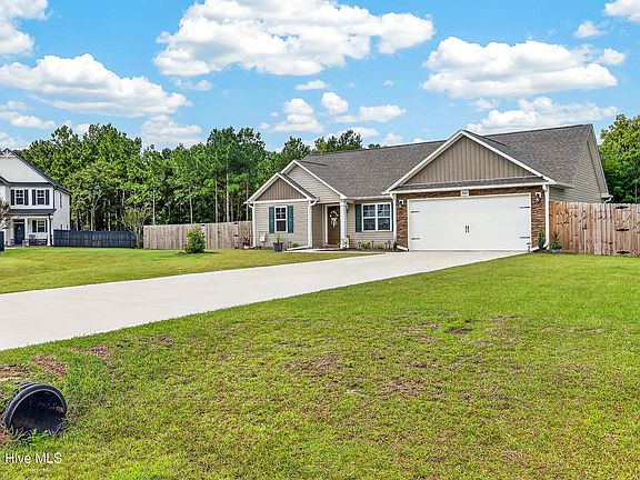3rd image of 560 Orchard Creek Drive
