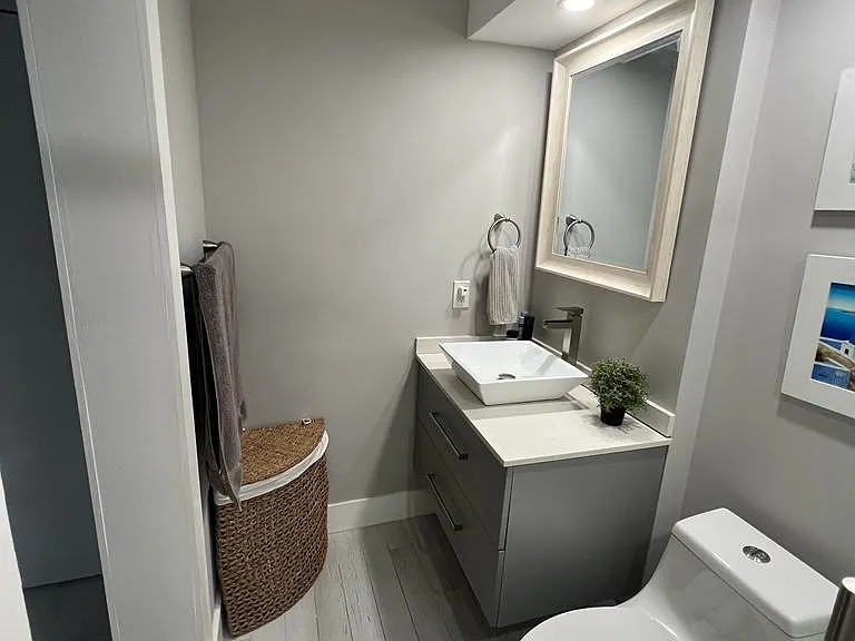 6801 Indian Creek Dr #305 — Photo 19