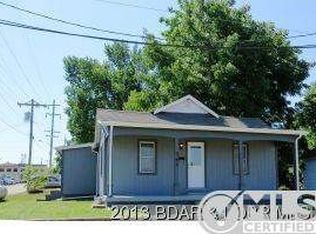 262 W 3rd St, Lebanon, MO 65536