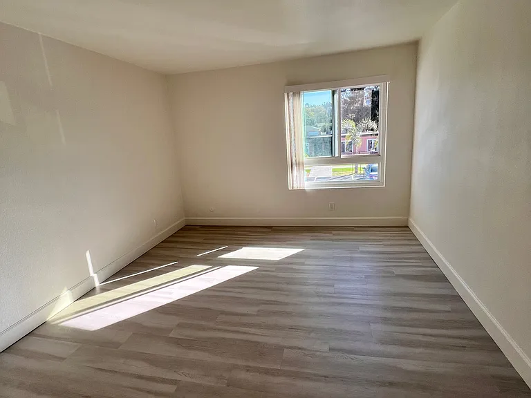 Village Green Apartments — Photo 12