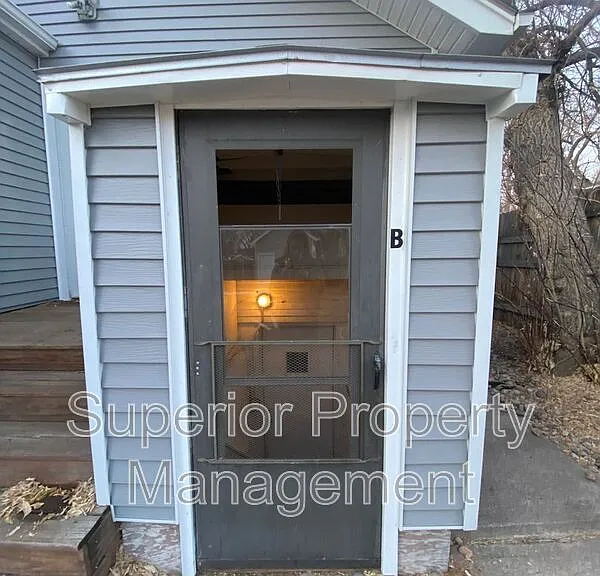 1011 W 29th St — Photo 2
