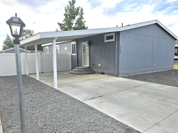 1767 NE 2nd Pl, Hermiston, OR 97838