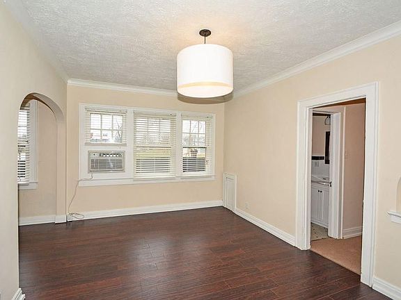 3rd image of 1711 N College Ave APT 12