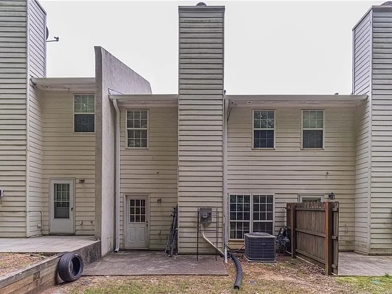 1191 Primrose View Cir — Photo 39