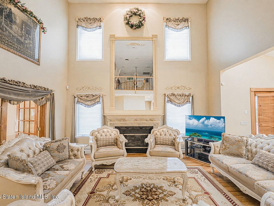 169 Pinewood Ave, Staten Island, NY 10306 | MLS #2601591 | Zillow