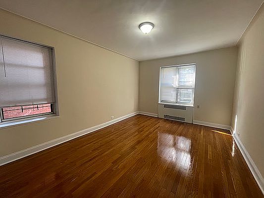 3rd image of 6910 108th St Suite 1