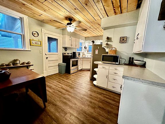 3rd image of 707 N 2nd Ave