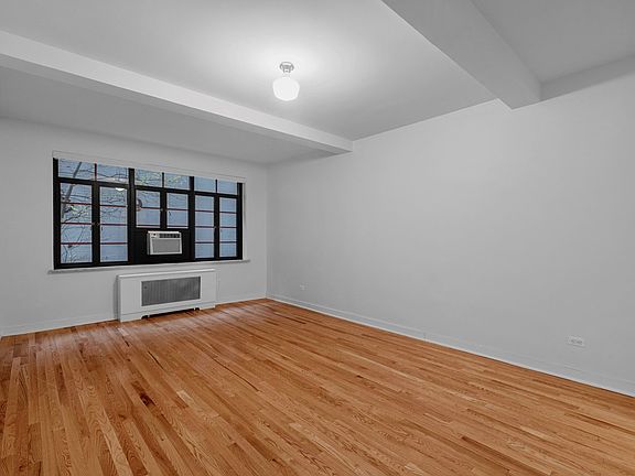 5th image of 310 E 44th St APT M