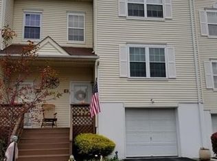 403 Arbor Ln, New Windsor, NY 12553