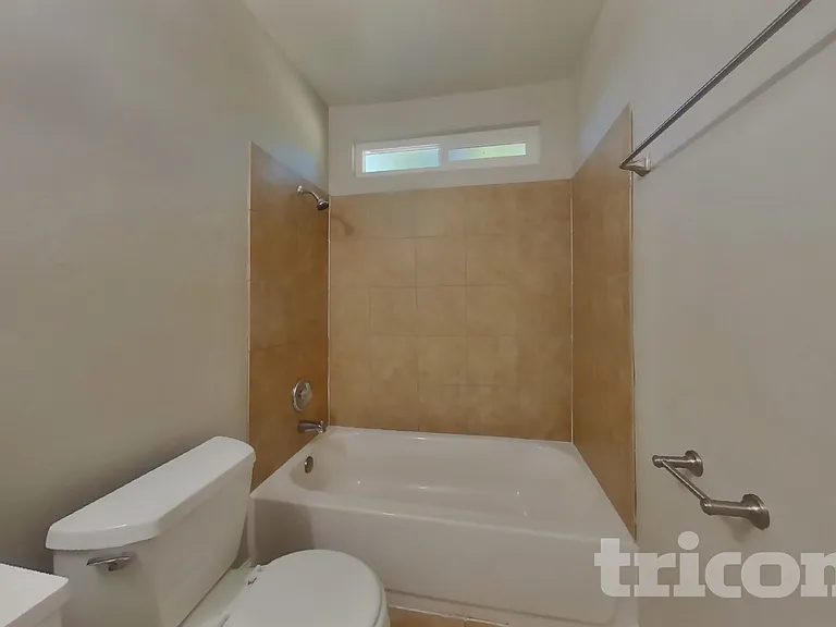 2308 Clinton Ct — Photo 14