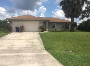 910 Rita Ave N, Lehigh Acres, FL 33971