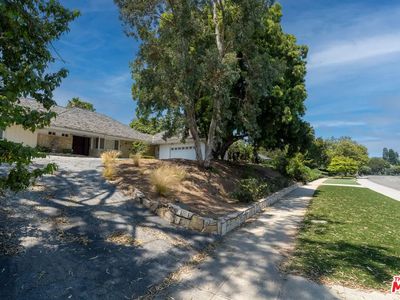 13657 W Sunset Blvd, Pacific Palisades, CA, 90272