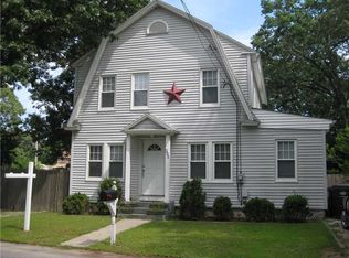 202 Canfield Ave, Warwick, RI 02889