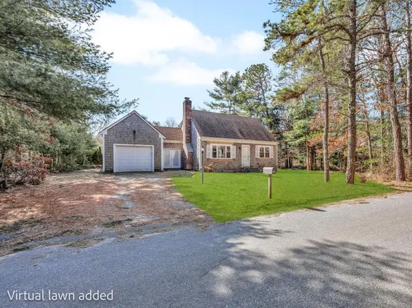 11 Dry Hollow Lane, Mashpee, MA 02649