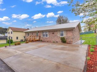 306 Nottingham Ave SE, Wise, VA 24293