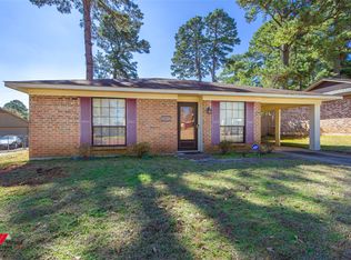 9035 Lone Oak Dr, Shreveport, LA 71118