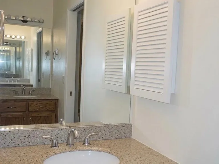 2705 One Iron St — Photo 10
