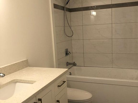 4th image of 9800 Glenacres Dr #207